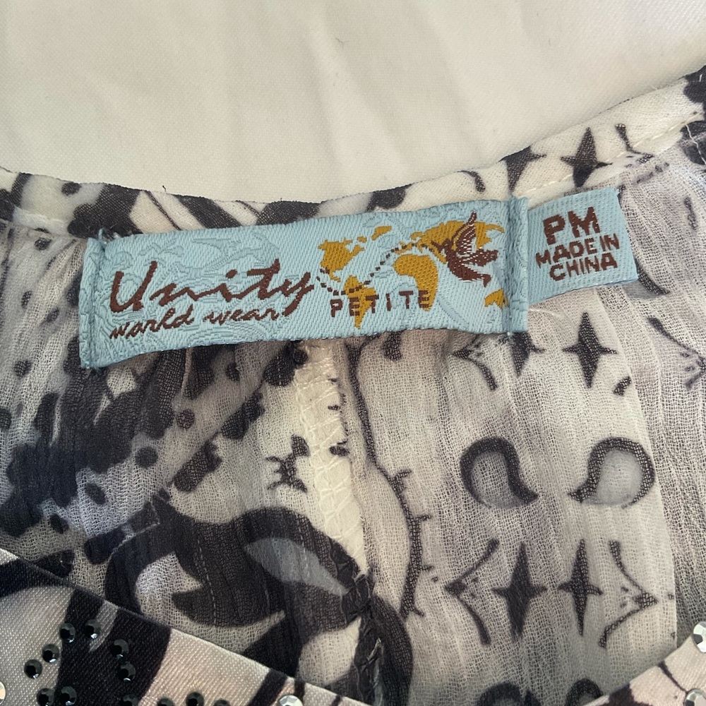 Unity World Wear Top - Picture 6 of 8